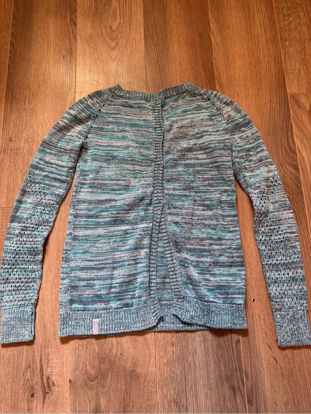 Ivivva Sweater - Picture 2 of 4